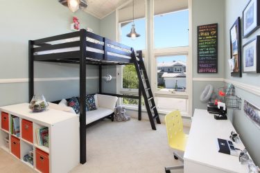 Projetar um quarto de crianças com um sofá macio: como e onde devo colocá-lo?