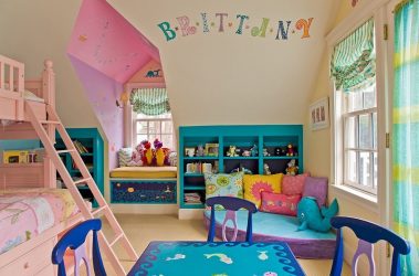 Projetar um quarto de crianças com um sofá macio: como e onde devo colocá-lo?