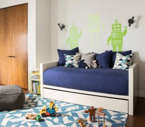Projetar um quarto de crianças com um sofá macio: como e onde devo colocá-lo?