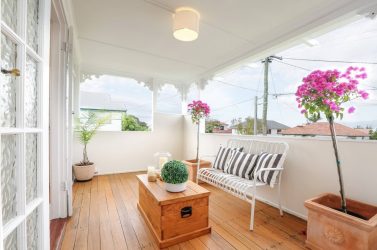 Como fazer um alpendre para uma casa particular com as próprias mãos? Mais de 175 fotos de projetos reais para implementação