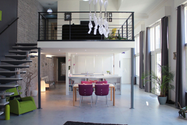 O design interior da moradia em estilo moderno: 155+ (foto) projetos para a sala de estar, cozinha, pátio