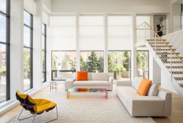 O design interior da moradia em estilo moderno: 155+ (foto) projetos para a sala de estar, cozinha, pátio