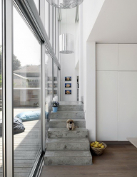 O design interior da moradia em estilo moderno: 155+ (foto) projetos para a sala de estar, cozinha, pátio