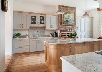 Como fazer uma cozinha de madeira As mãos (mais de 210 fotos): Escolhendo móveis para design elegante