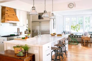 Como fazer uma cozinha de madeira As mãos (mais de 210 fotos): Escolhendo móveis para design elegante