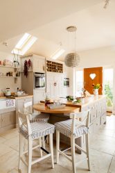 Como fazer uma cozinha de madeira As mãos (mais de 210 fotos): Escolhendo móveis para design elegante