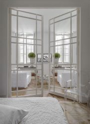 Portas com inserções de vidro: 180+ (foto) opções de plástico, madeira e alumínio (entrada, interior, cupê)
