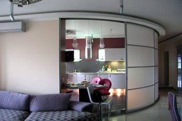 Portas com inserções de vidro: 180+ (foto) opções de plástico, madeira e alumínio (entrada, interior, cupê)
