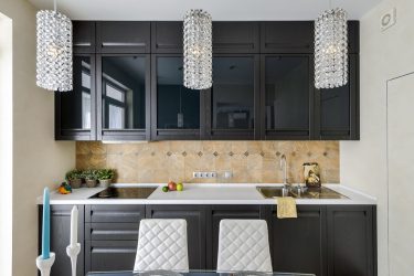 Fazemos o interior em preto: Cortinas / Papel de Parede / Teto (185 + Foto). Acento brilhante de seu design