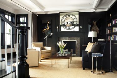 Fazemos o interior em preto: Cortinas / Papel de Parede / Teto (185 + Foto). Acento brilhante de seu design