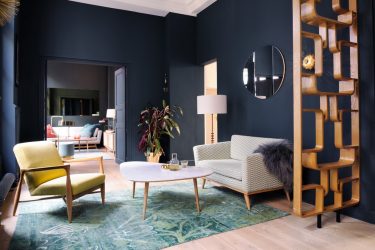 Fazemos o interior em preto: Cortinas / Papel de Parede / Teto (185 + Foto). Acento brilhante de seu design
