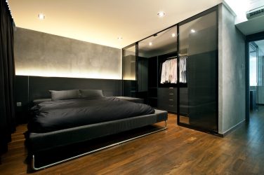 Fazemos o interior em preto: Cortinas / Papel de Parede / Teto (185 + Foto). Acento brilhante de seu design