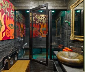 Fazemos o interior em preto: Cortinas / Papel de Parede / Teto (185 + Foto). Acento brilhante de seu design