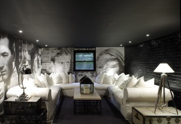 Fazemos o interior em preto: Cortinas / Papel de Parede / Teto (185 + Foto). Acento brilhante de seu design