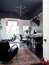 Fazemos o interior em preto: Cortinas / Papel de Parede / Teto (185 + Foto). Acento brilhante de seu design