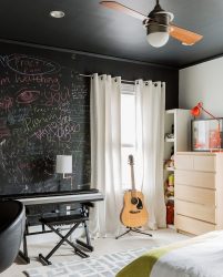 Fazemos o interior em preto: Cortinas / Papel de Parede / Teto (185 + Foto). Acento brilhante de seu design