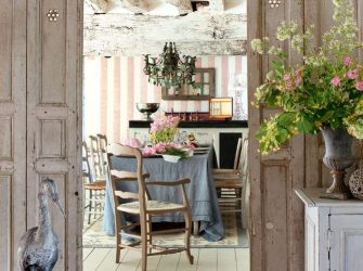 O interior da sala de estar no estilo da Provence - o charme da França em sua casa (mais de 170 fotos)