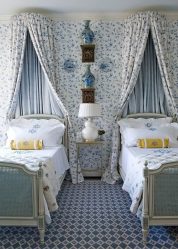 O interior da sala de estar no estilo da Provence - o charme da França em sua casa (mais de 170 fotos)