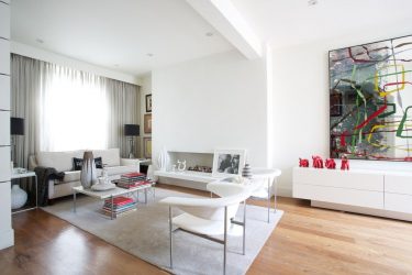 O design da sala de estar na cor da neve branca - criando obras-primas de elite 135+ Fotos de soluções de estilo real no interior