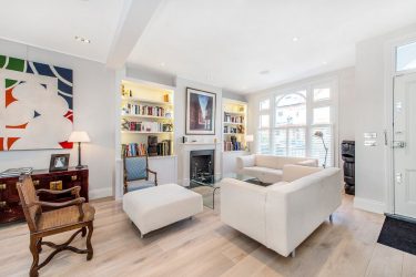 O design da sala de estar na cor da neve branca - criando obras-primas de elite 135+ Fotos de soluções de estilo real no interior