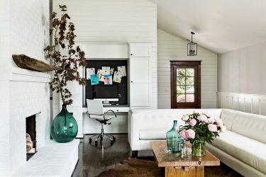 O design da sala de estar na cor da neve branca - criando obras-primas de elite 135+ Fotos de soluções de estilo real no interior