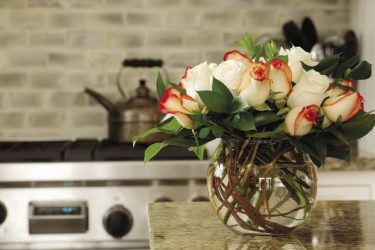 Flores artificiais para interiores de casa: Beleza por muitos anos (bouquets, composições, ekibany)