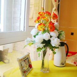 Flores artificiais para interiores de casa: Beleza por muitos anos (bouquets, composições, ekibany)
