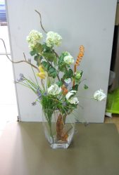 Flores artificiais para interiores de casa: Beleza por muitos anos (bouquets, composições, ekibany)