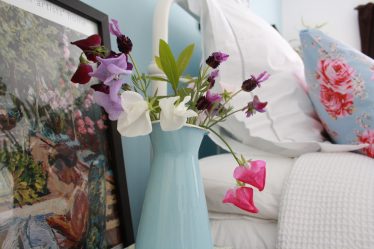 Flores artificiais para interiores de casa: Beleza por muitos anos (bouquets, composições, ekibany)