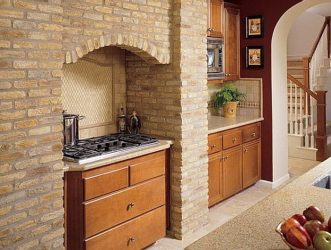Pedra decorativa na cozinha - 130 opções de design para belos desenhos