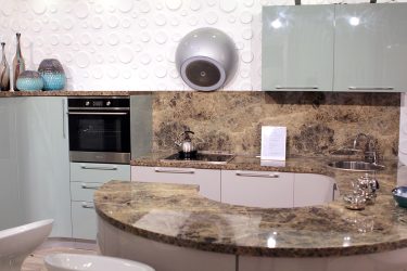 Pedra decorativa na cozinha - 130 opções de design para belos desenhos