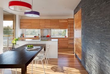 Pedra decorativa na cozinha - 130 opções de design para belos desenhos