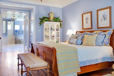Estilo simples e multifacetado no interior de uma casa de campo. Mais de 200 fotos de design natural e simplicidade