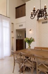 Estilo simples e multifacetado no interior de uma casa de campo. Mais de 200 fotos de design natural e simplicidade