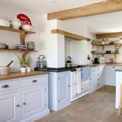 Estilo simples e multifacetado no interior de uma casa de campo. Mais de 200 fotos de design natural e simplicidade