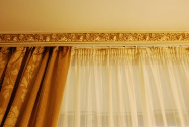 Beirais para cortinas: necessidade ou luxo? Qual é melhor e mais conveniente? (265+ fotos)