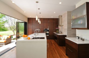 Como pendurar as fotos certas no interior da cozinha - 205+ (Foto) Idéias elegantes e bonitas