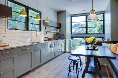 Como pendurar as fotos certas no interior da cozinha - 205+ (Foto) Idéias elegantes e bonitas