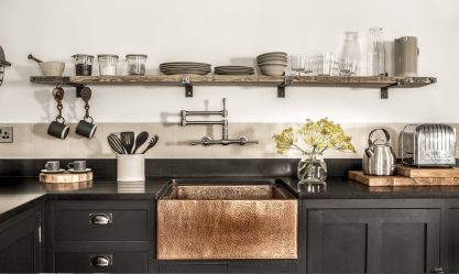 Como pendurar as fotos certas no interior da cozinha - 205+ (Foto) Idéias elegantes e bonitas