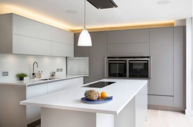 Como pendurar as fotos certas no interior da cozinha - 205+ (Foto) Idéias elegantes e bonitas