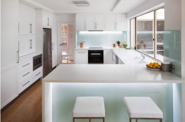 Como pendurar as fotos certas no interior da cozinha - 205+ (Foto) Idéias elegantes e bonitas