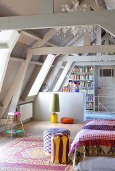 Home design com sótão (170+ fotos) - opções de decoração de interiores de quarto