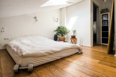 Home design com sótão (170+ fotos) - opções de decoração de interiores de quarto