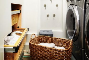 Cesto de roupa na casa de banho: 145+ (foto) construído, vime, canto
