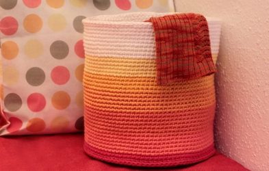 Cesto de roupa na casa de banho: 145+ (foto) construído, vime, canto
