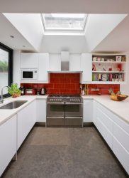 A magia da cor que afeta nossa percepção do interior: Design de uma cozinha vermelha em cores brilhantes (mais de 115 fotos)