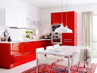 A magia da cor que afeta nossa percepção do interior: Design de uma cozinha vermelha em cores brilhantes (mais de 115 fotos)