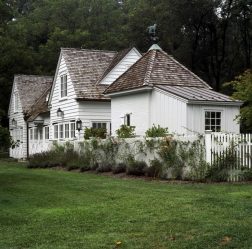 Quais são os telhados das casas? Material, pintura, isolamento - trabalho em tecnologia por fases