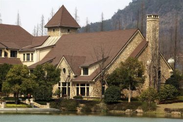 Quais são os telhados das casas? Material, pintura, isolamento - trabalho em tecnologia por fases