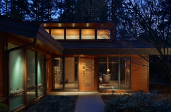 What are the roofs of houses? Material, painting, insulation - Phased technology work